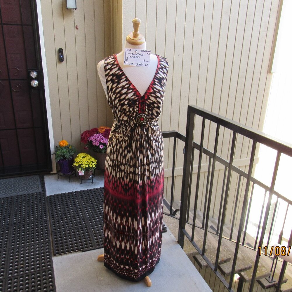 #420  NEW WOMAN'S LONG TRIBAL DRESS BY R&M RICHARDS  (SIZE 16W)
